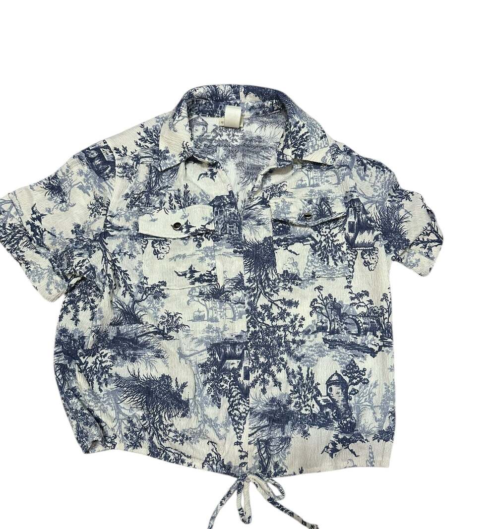 En Focus Studio Blue White Toile Print Button Front Top Women’sL Drawstring Hem